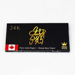 Ouvrir l&#39;image dans le diaporama, Acid Secs 24K Gold King size Rolling Paper
Acid Secs Productions Inc.
TOP QUALITY PRODUCTIONS. Made with a hemp pulp base and using natural Arabic gum, the ultra-thin paper is then fused with 24K Edible Gold Leaf on the outside. Crafted for an Ultra-Luxurious and Clean Taste. Gold is an inert element and NON-TOXIC. (just think of gold fillings) Size: King-Size (110mm in length) Eligible for $15 Flat Rate Shipping
1-1/4, 100 bucks, 100 dollar, 100% silver, 24K, 24K gold, 24K Gold Rolling Papers, 420, Accesso
